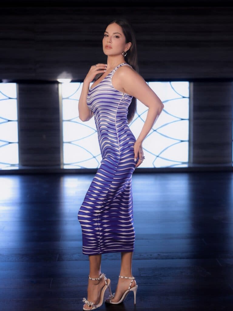 నిశ్శబ్ద తుఫానులా మెరిసిన సన్నీ లియోన్.