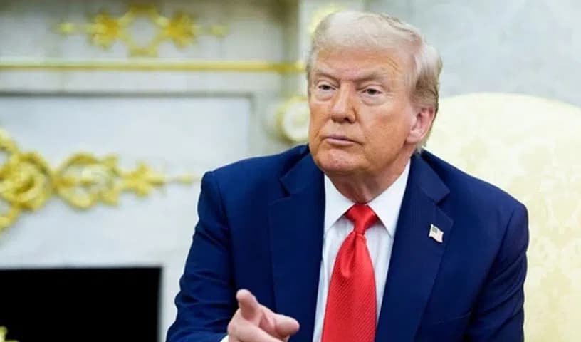 ట్రంప్ రాజకీయ ప్రతీకారం పెంచారు: కామీకి చార్జీలు, లిబరల్ గ్రూప్స్ లక్ష్యం