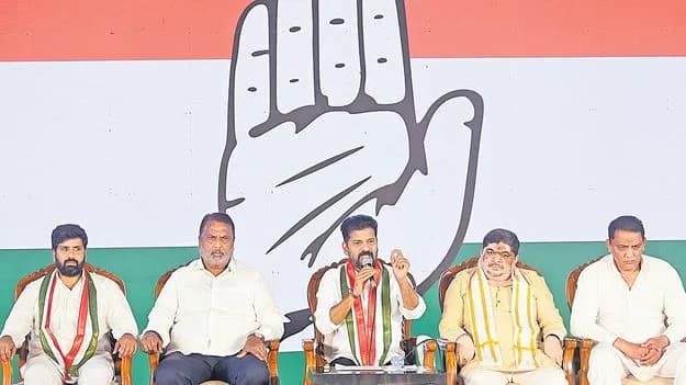 కేటీఆర్‌, కిషన్‌రెడ్డి  బ్యాడ్‌ బ్రదర్స్‌ – హైదరాబాద్‌ను అడ్డుకుంటున్నారని సీఎం రేవంత్‌ విమర్శ