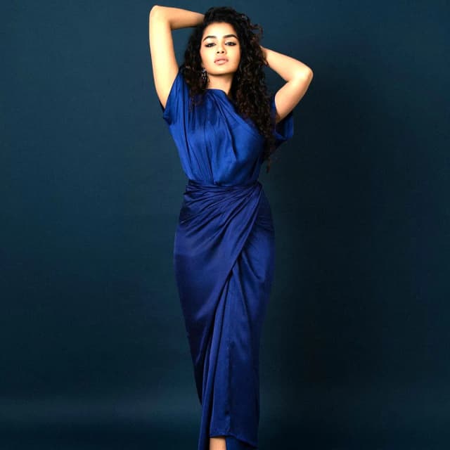 సింపుల్ లుక్‌లోనే మ్యాజిక్ క్రియేట్ చేసిన అనుపమ!