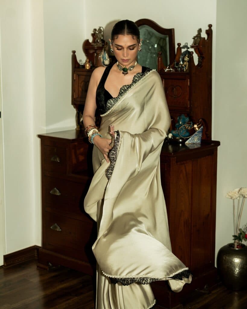 Aditi’s Silk Saree Look Steals the Spotlight Again.