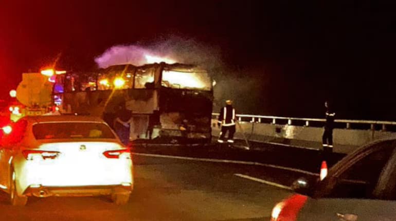 సౌదీలో బస్సు ప్రమాదం: 45 మంది యాత్రికులు మృతి