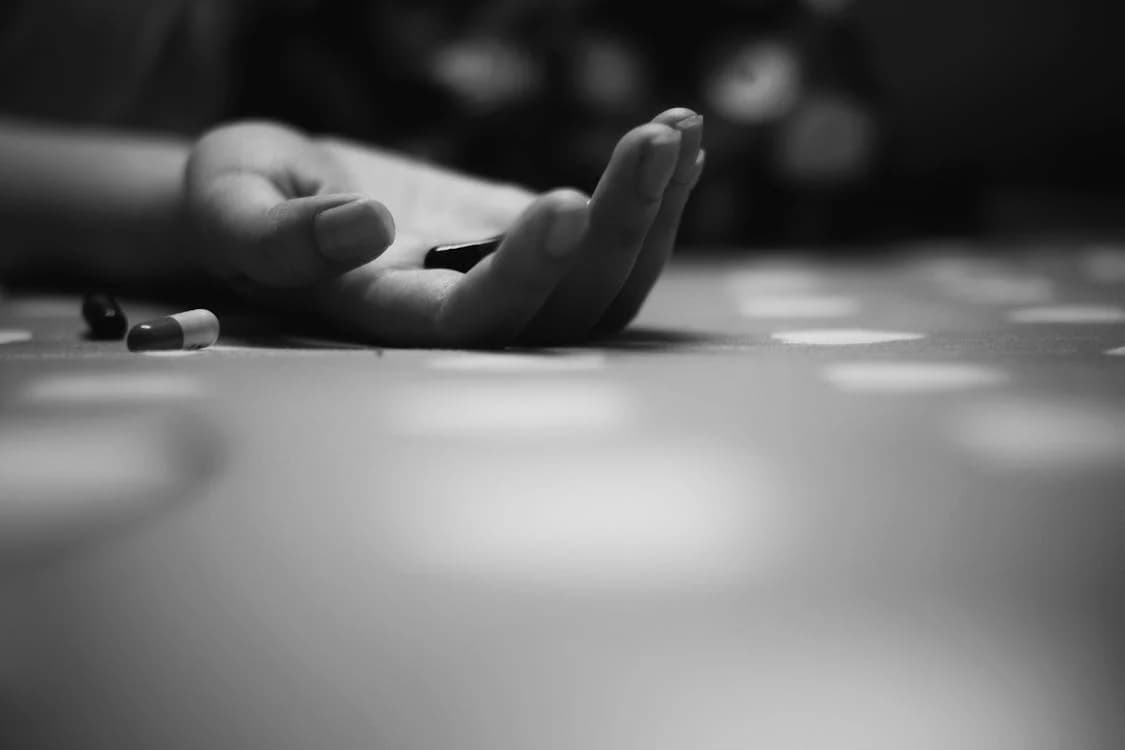 హైదరాబాద్‌లో మహిళా డాక్టర్ మృతి కేసు - వీసా తిరస్కరణ కారణమా?