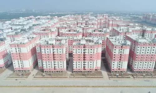 డబుల్ బెడ్ రూమ్ ఇళ్లను అమ్మితే క్రిమినల్ కేసులు