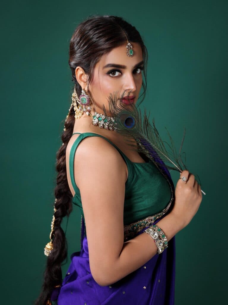 నిధి అగర్వాల్: సంప్రదాయ కాంతి