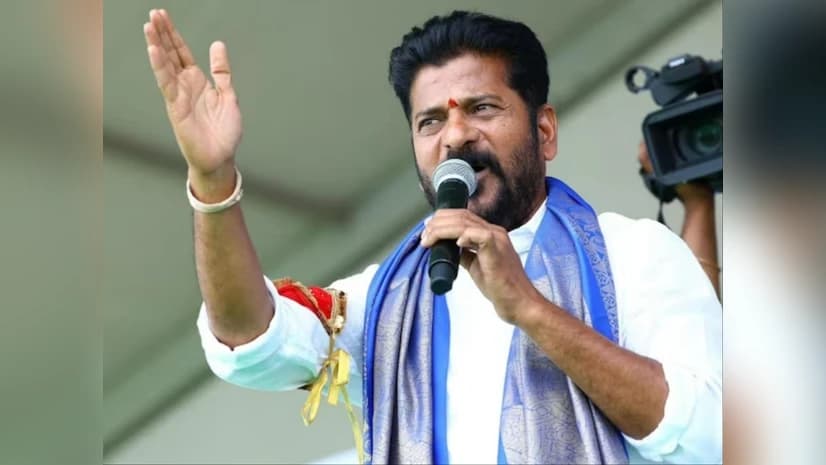 పంచాయతీ ఎన్నికల ముందు జిల్లాల పై దృష్టి పెట్టిన : సీఎం రేవంత్