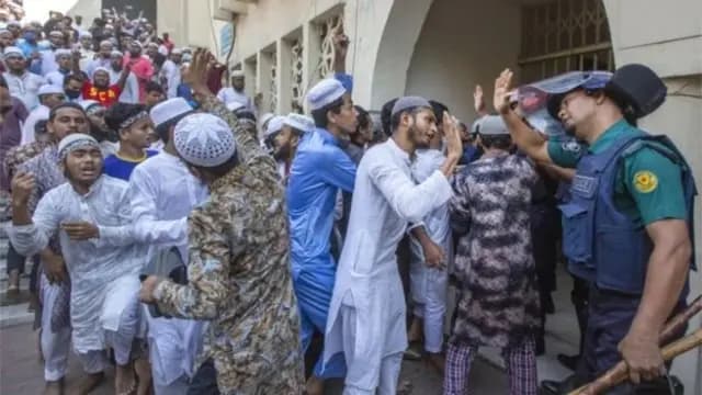 బంగ్లాదేశ్లో హిందువుల దాడులపై నిరసనలు