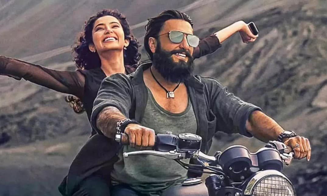 2025 టాప్‌ లో ధురంధర్‌.. రూ.1000 కోట్ల క్లబ్‌లో చేరిన చిత్రం 