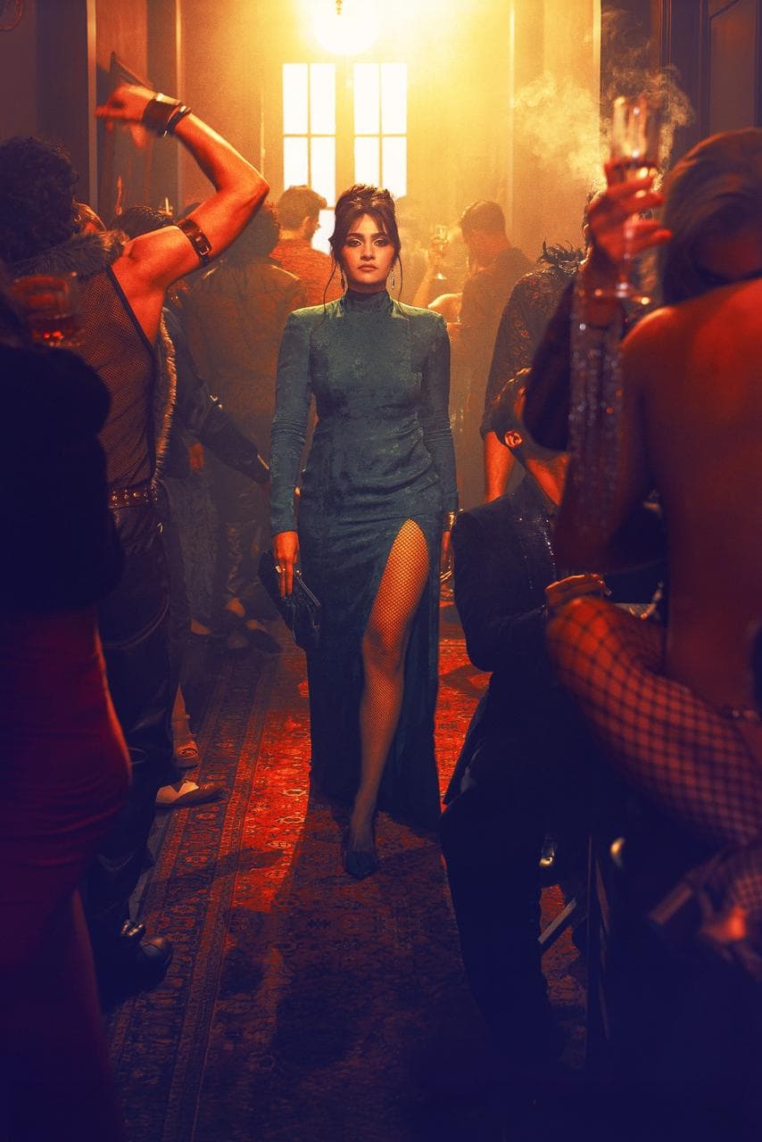 ‘టాక్సిక్’ నుంచి రుక్మిణి వసంత్‌ క్రేజీ లుక్ పోస్టర్ విడుదల