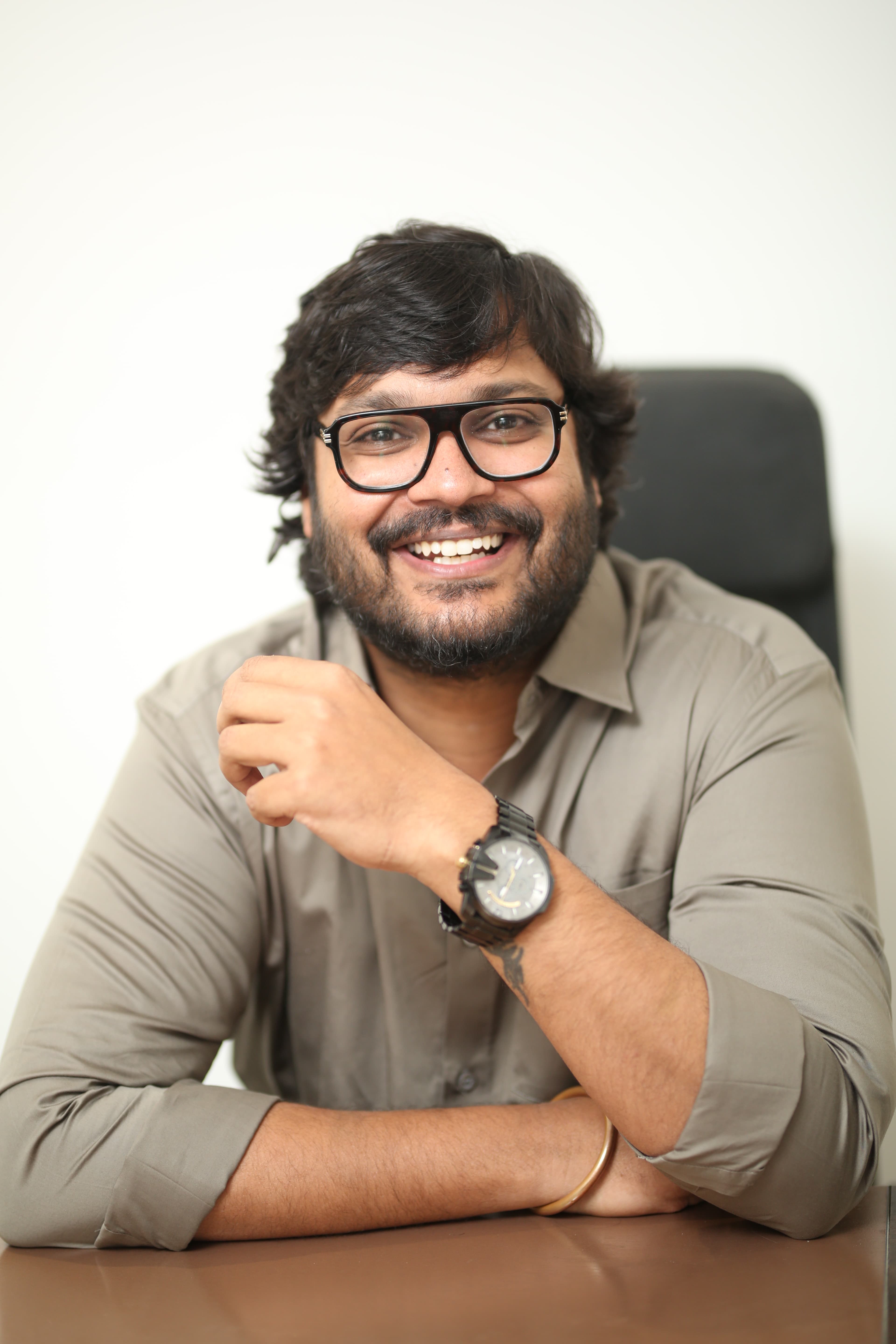 'నారి నారి నడుమ మురారి' సినిమా పర్ఫెక్ట్ ఫ్యామిలీ ఎంటర్‌టైనర్:  డైరెక్టర్ రామ్ అబ్బరాజు!