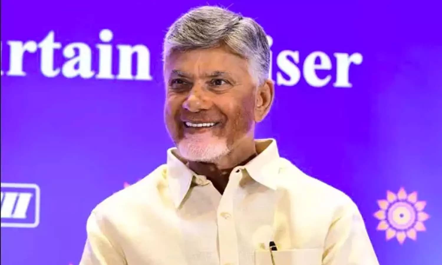 రేపు దావోస్‌కు ఏపీ సీఎం చంద్రబాబు