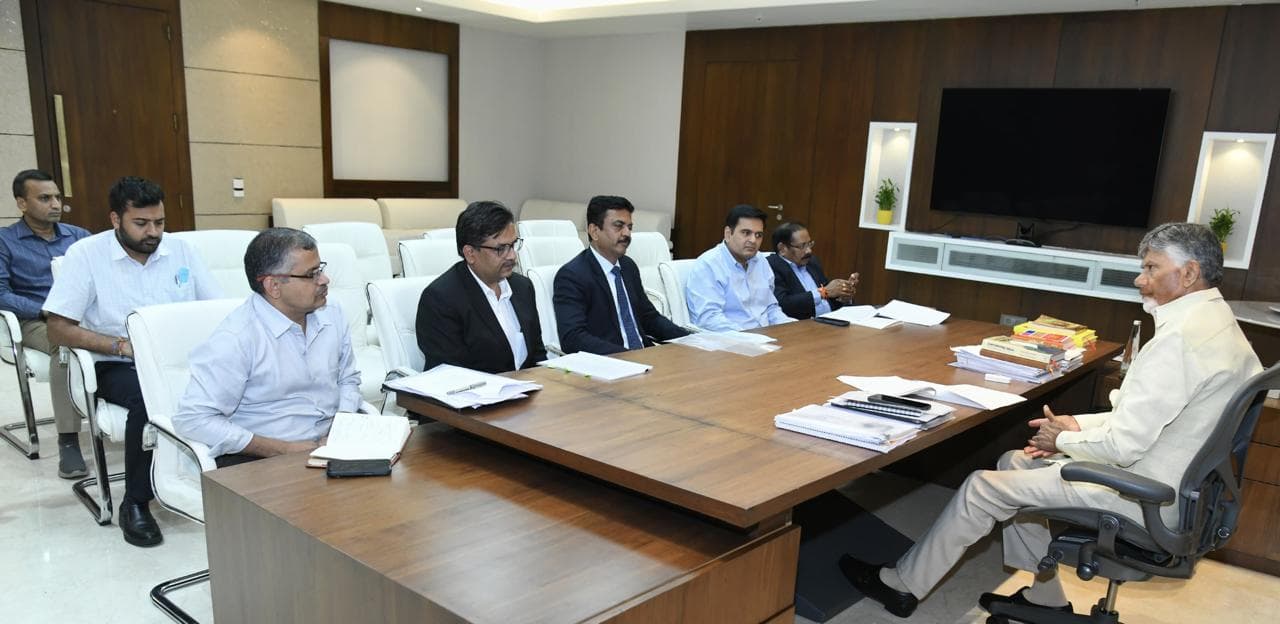 లాభాల బాటలో వైజాగ్ స్టీల్ ప్లాంట్, సీఎం చంద్రబాబు