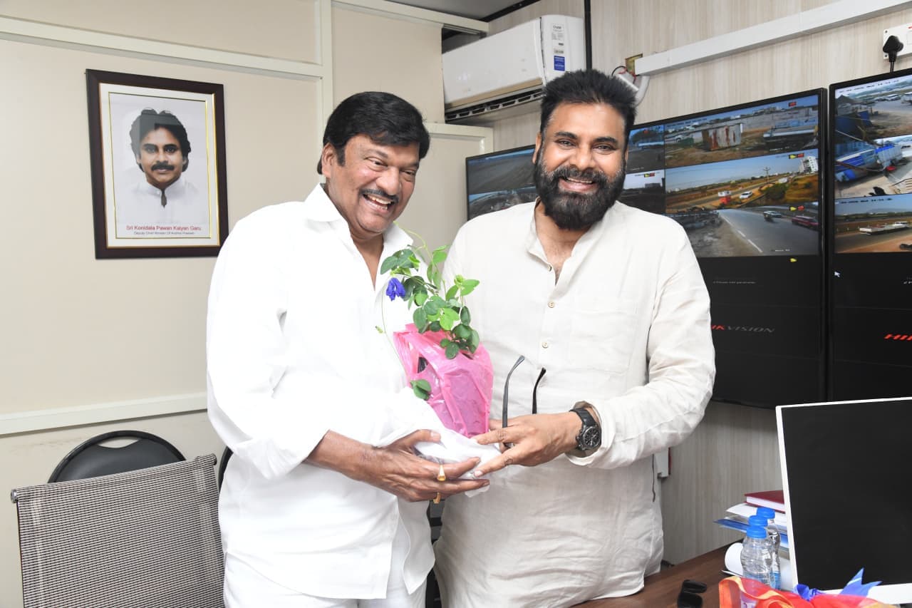 డిప్యూటీ సీఎం పవన్ కళ్యాణ్‌ను కలిసిన నటకిరీటి రాజేంద్ర ప్రసాద్… పద్మశ్రీ సందర్భంగా ఘన సత్కారం