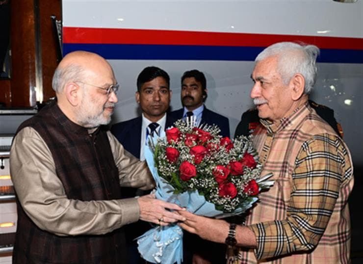 జమ్మూ – కాశ్మీర్ భద్రతపై అమిత్ షా కీలక సమావేశం