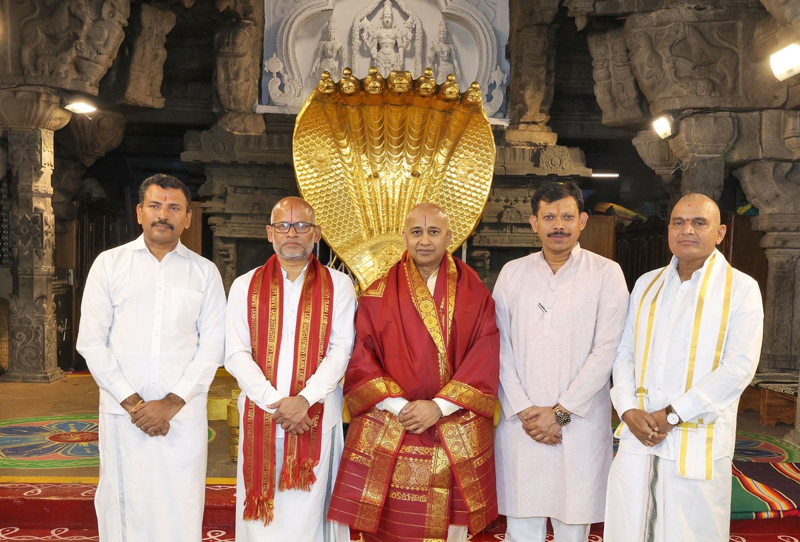 టీటీడి నూతన ఈవోగా ముద్దాడ రవిచంద్ర బాధ్యతలు స్వీకారం...