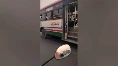 వాగులో పడిన ఆర్టీసీ బస్సు !