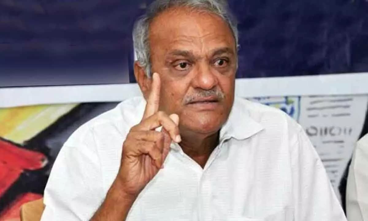 కల్తీ నెయ్యి వ్యవహారంలో అధికార ప్రతిపక్ష పార్టీలు, రెండు నాటకాలు ఆడుతున్నాయి - సిపిఐ నేత నారాయణ