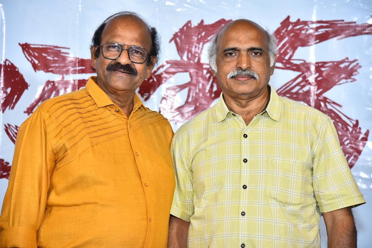 రియలిస్టిక్ వయలెంట్ లవ్ స్టోరీ "కాక్రోచ్" వచ్చే నెల గ్రాండ్ రిలీజ్