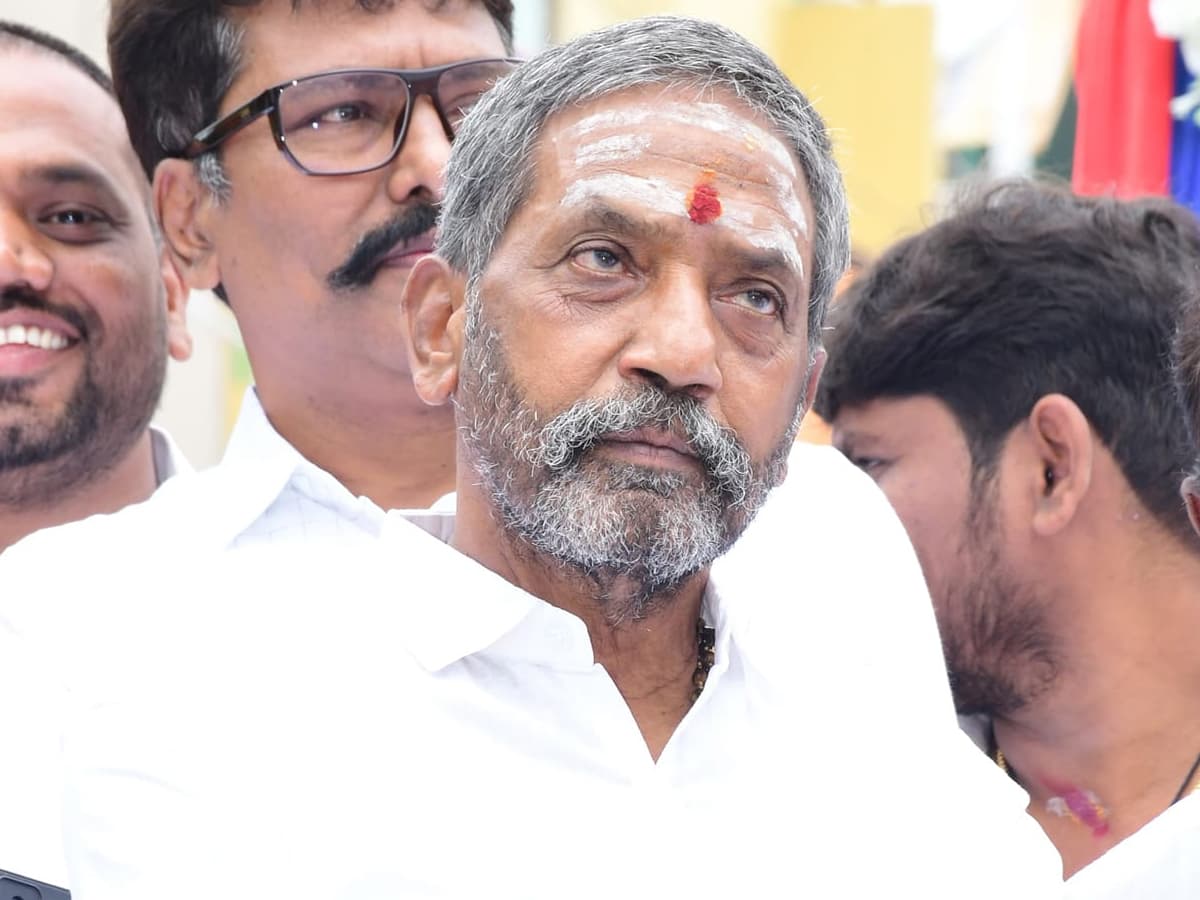 మాజీ ఎమ్మెల్యేకు ప్రైవేటు భద్రత ఏర్పాటు చేసుకోవాలని సుప్రీంకోర్టు సూచన!