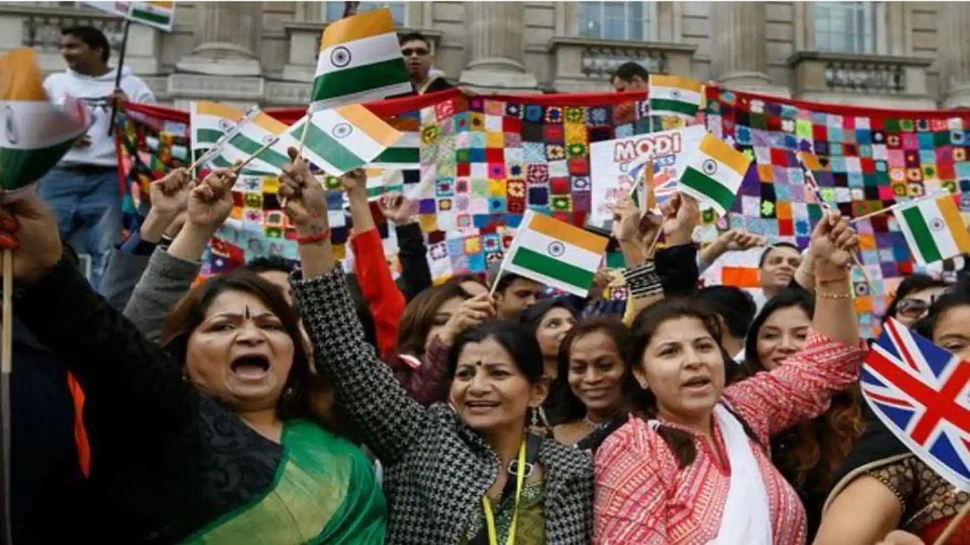  ఎనిమిది యూఏఈ దేశాల్లో సుమారు కోటి మందికి పైగా ప్రవాస భారతీయులు