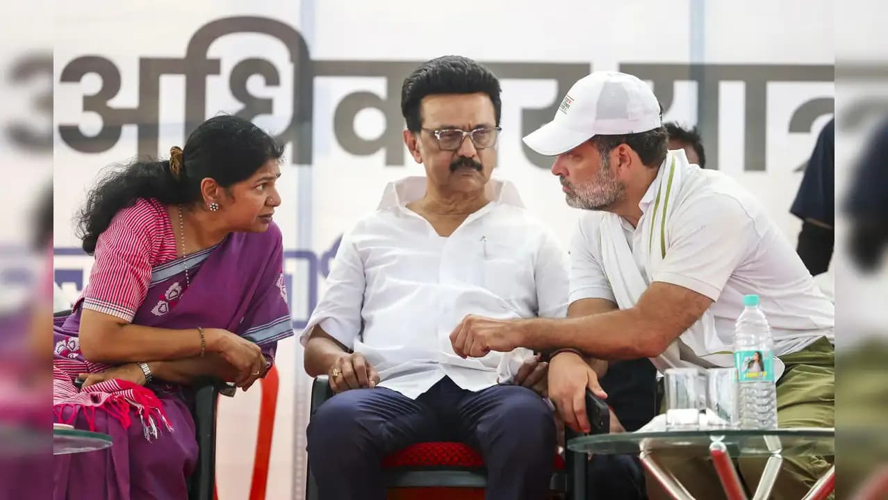 తమిళనాడు ఎన్నికల్లో డీఎంకే – కాంగ్రెస్ మళ్లీ కలసి పోటీ? సీట్ల పంపకాలపై కీలక నిర్ణయం