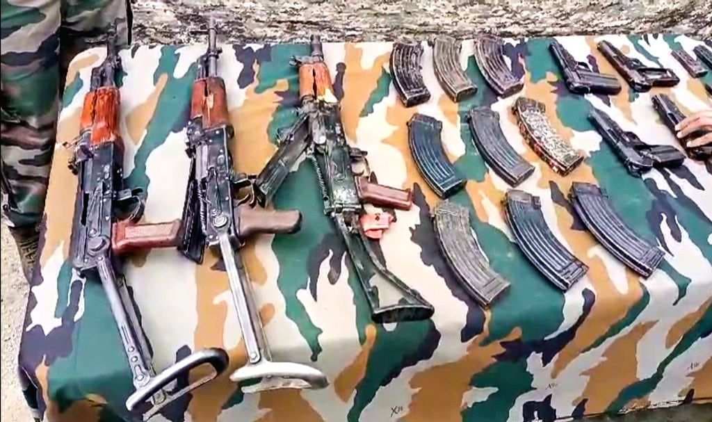 నేడు భారీగా మావోయిస్టుల లొంగుబాటు