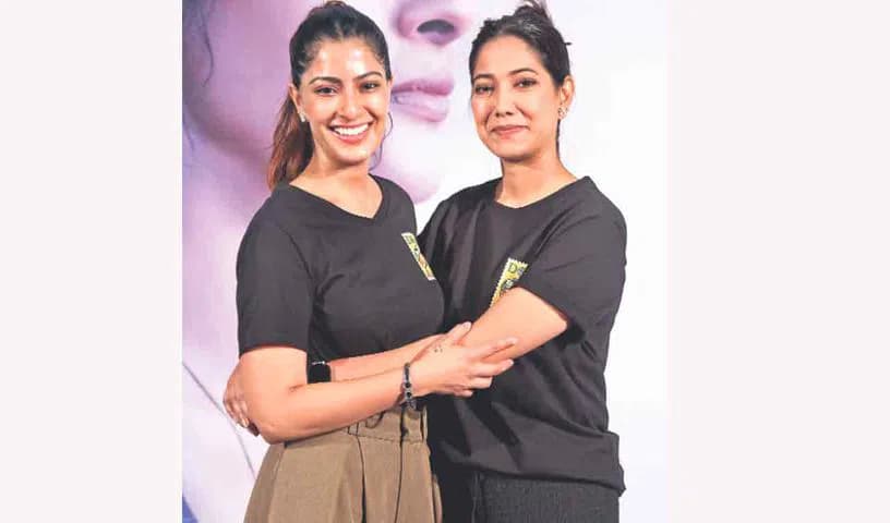 నేను ఎవరి కథనీ దొంగిలించలేదు: వరలక్ష్మీ శరత్‌కుమార్‌