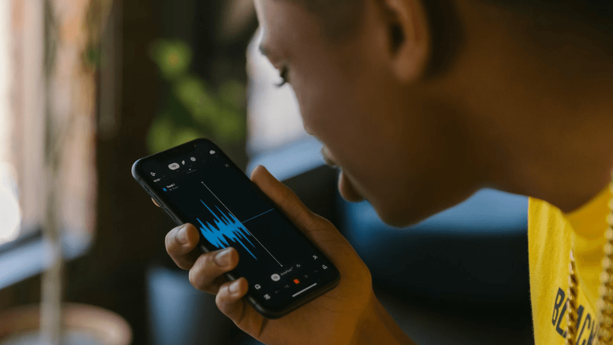 స్పెక్టర్ వన్ పరికరం.. నిఘా రికార్డింగ్‌కు అడ్డుకట్ట !