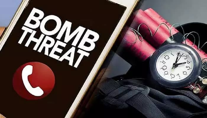 బాంబ్ స్క్వాడ్‌తో పోలీసుల దర్యాప్తు