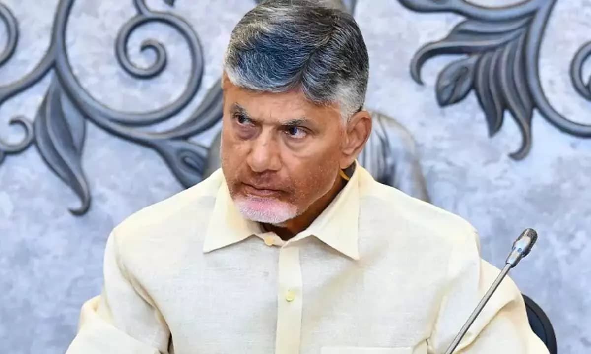 అమరావతిలో అగ్ని ప్రమాదాలపై చంద్రబాబు విచారణ ఆదేశం