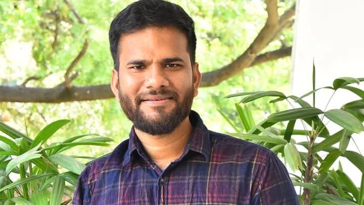 ‘రాజు వెడ్స్ రాంబాయి’ డైరెక్టర్‌కు భారీ ఛాన్స్!