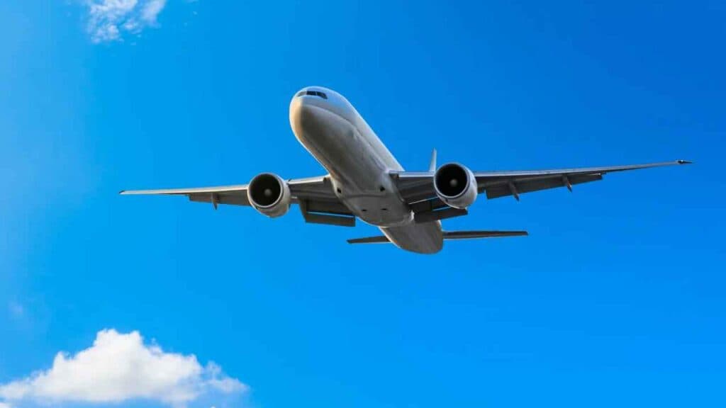 రష్యాలో కూలిన విమానం