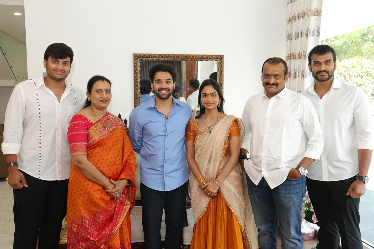 బండ్ల గణేష్ ఇంట పెళ్లి సందడి !  