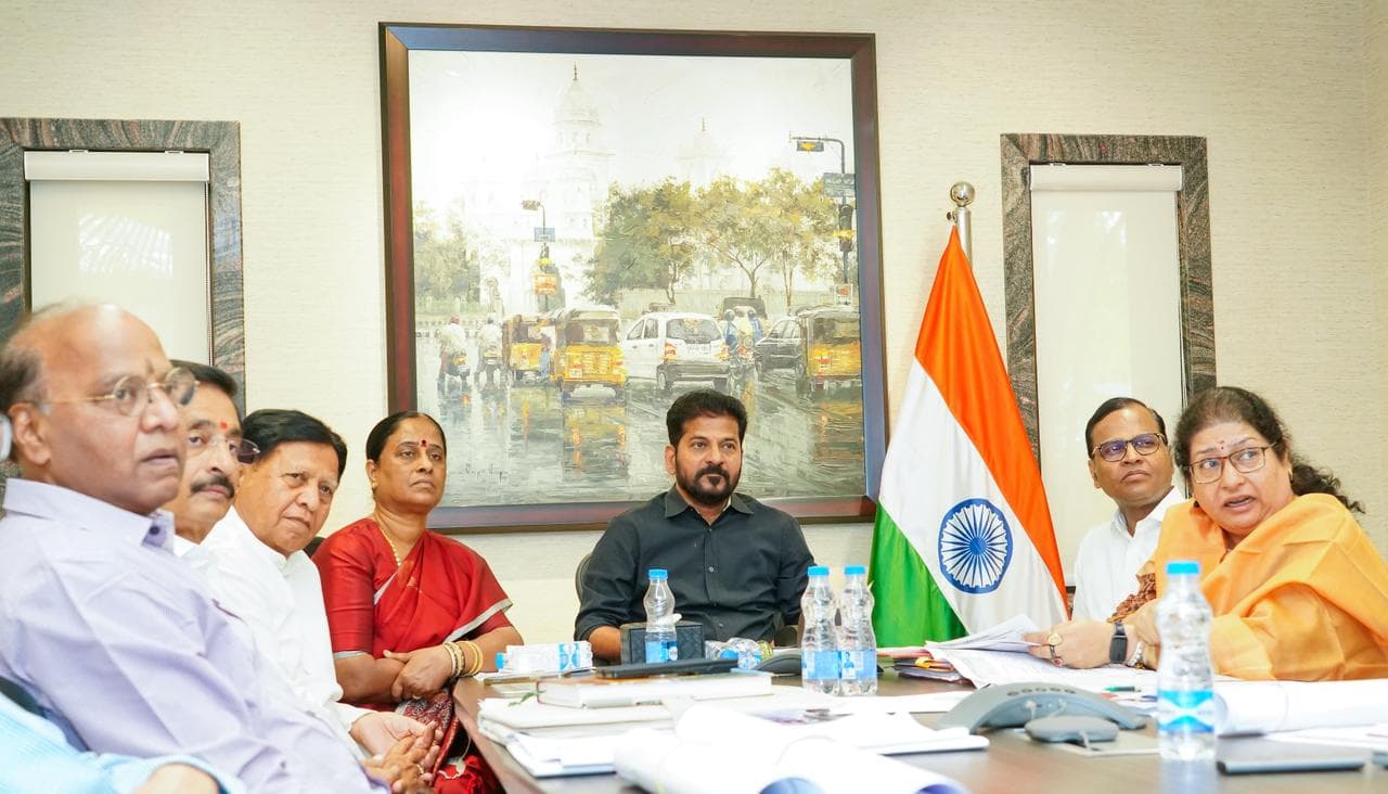 బాసర ఆలయ అభివృద్ధిపై సీఎం రివ్యూ