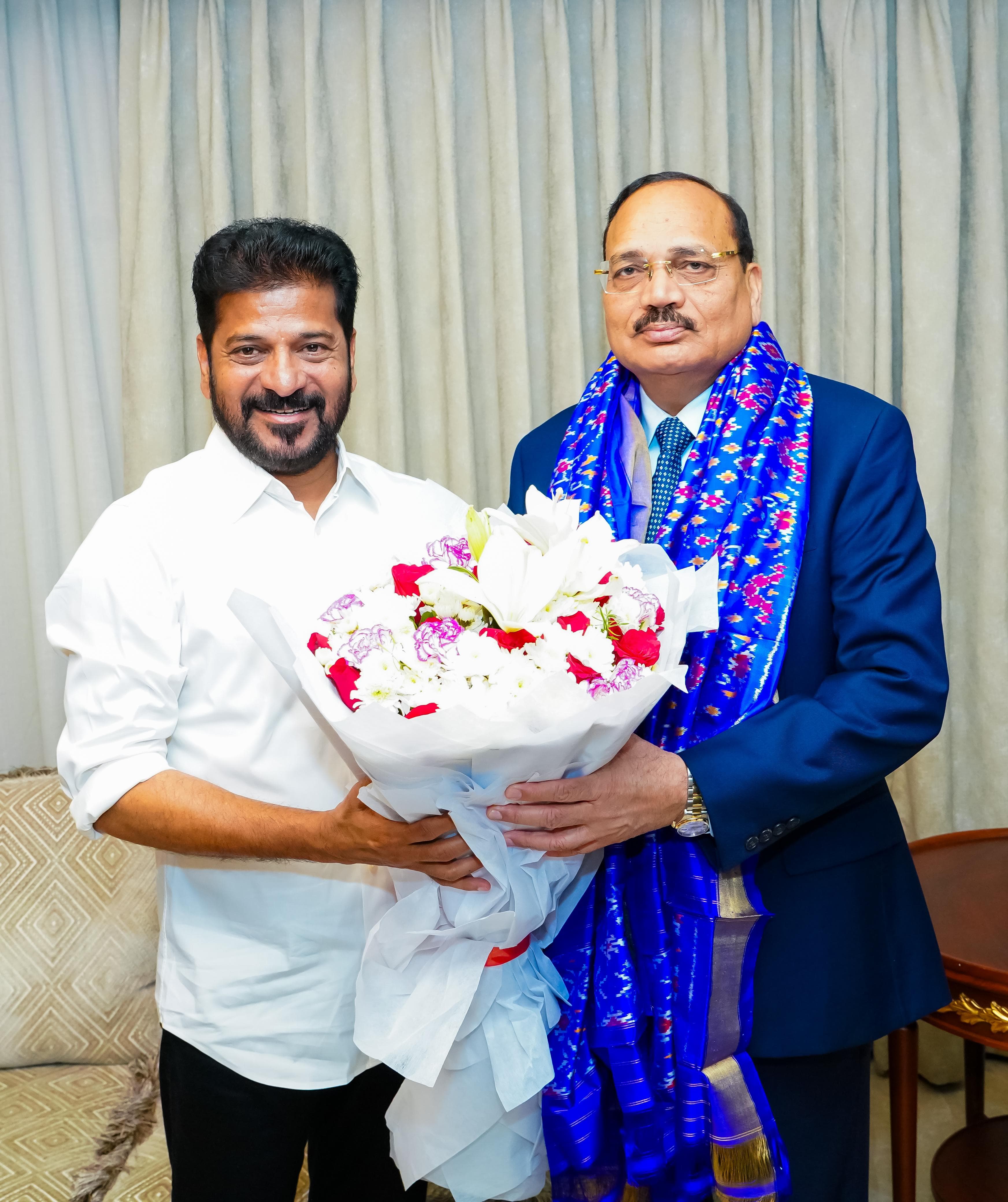 సుప్రీం కోర్టు సీజె ను కలిసిన సీఎం