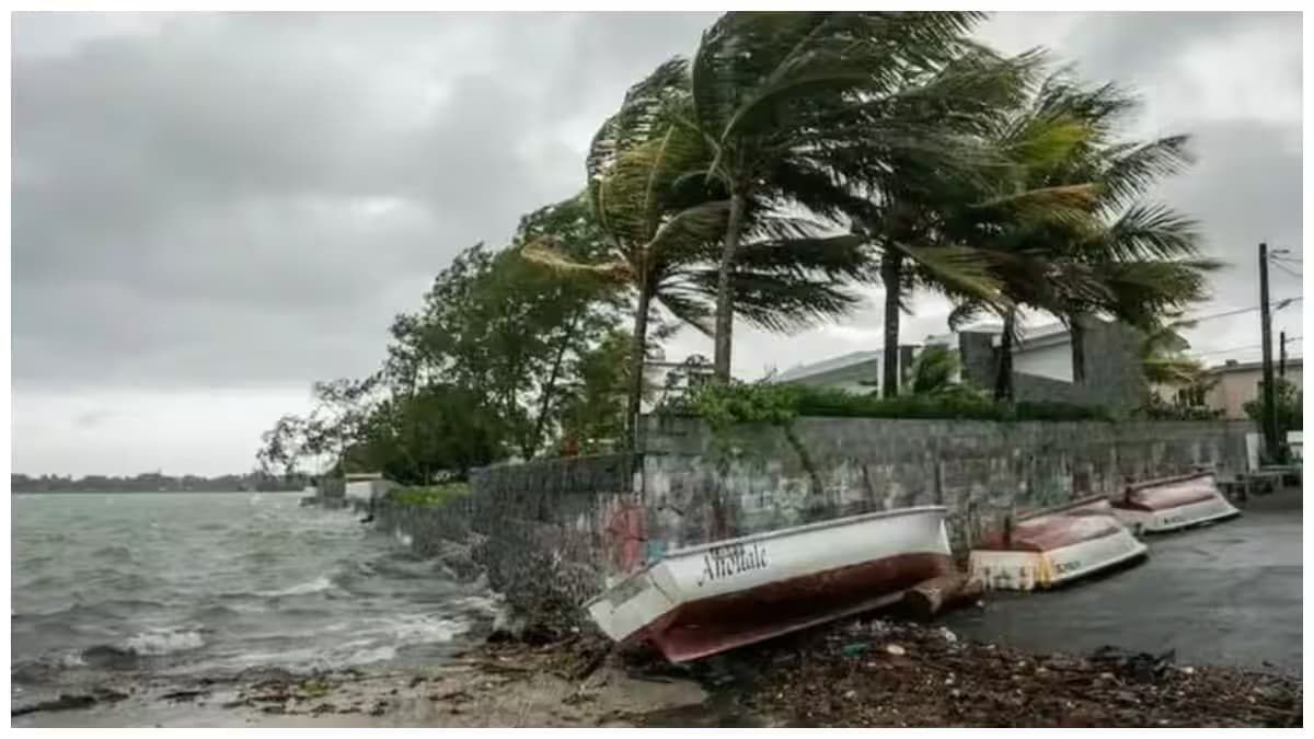 ఆంధ్రప్రదేశ్లోని తొమ్మిది జిల్లాలకు రెడ్ అలర్ట్..!