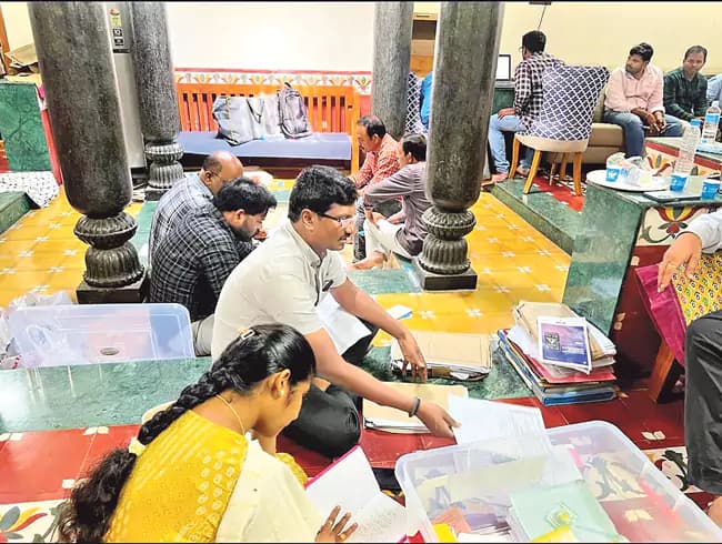 ఆరేళ్ల సర్వీసులోనే కోట్ల ఆస్తులు.. దేవాదాయశాఖ అధికారిణి అరెస్ట్