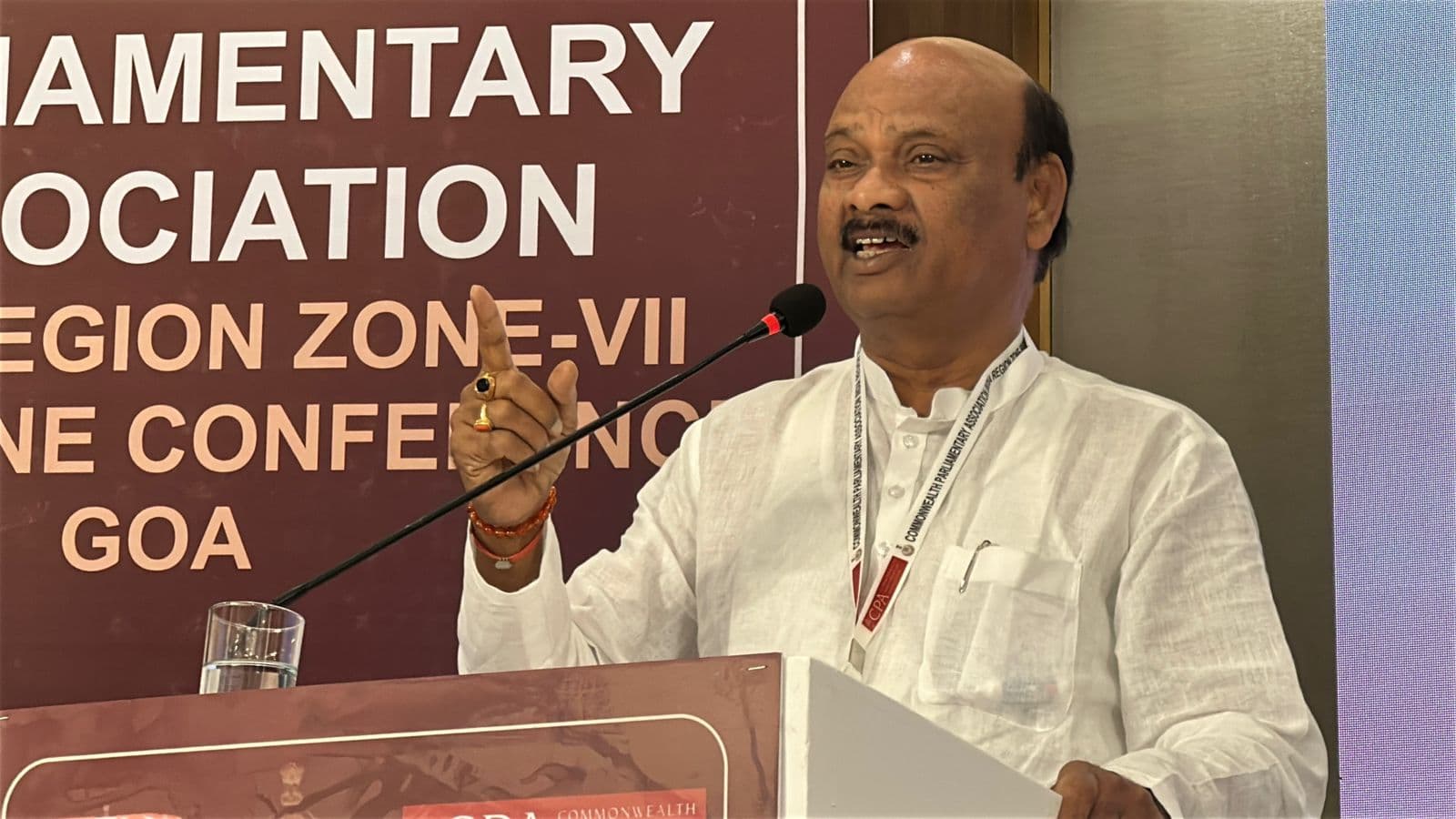 చట్టసభల్లో యువతకు 33 శాతం రిజర్వేషన్లు కల్పించాలి: ఏపీ స్పీకర్