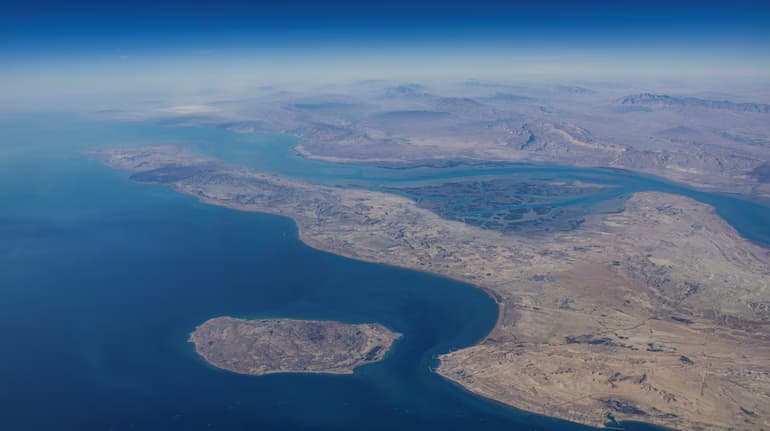 హోర్ముజ్‌పై ఇరాన్ కొత్త దశ ప్రకటింపు.. నౌకలపై కఠిన పరిమితులు