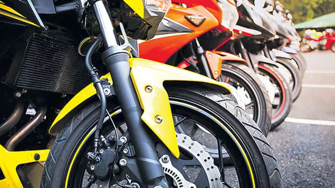 దిల్లీలో ఇక ఆ బైక్‌లకు నో ఎంట్రీనా? 