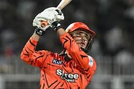 వీకెండ్ మ్యాచ్‌ల్లో ఉత్కంఠ.. రికార్డులు బద్దలు కొట్టిన ఆటగాళ్లు