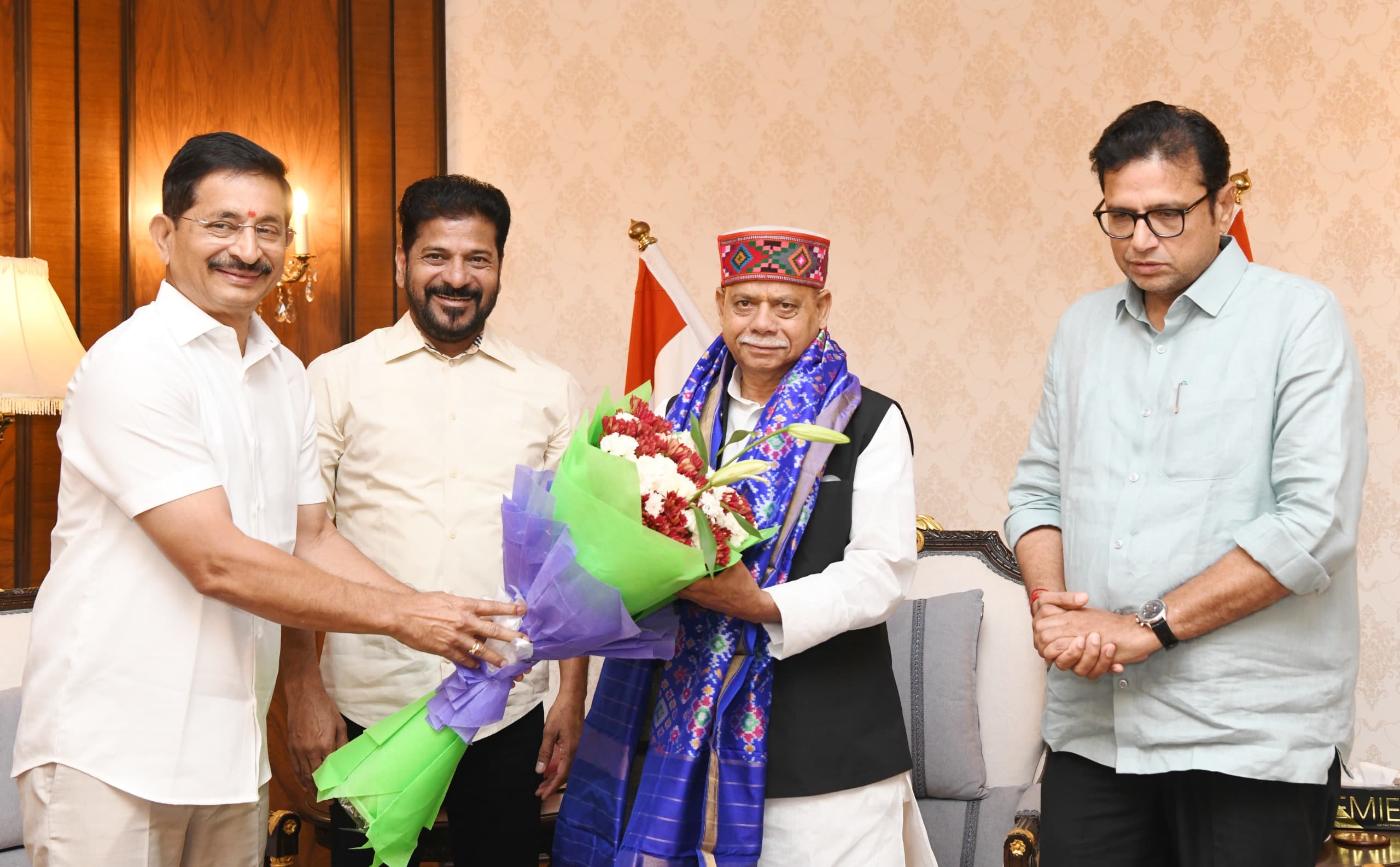 గవర్నర్‌తో రేవంత్ భేటీ