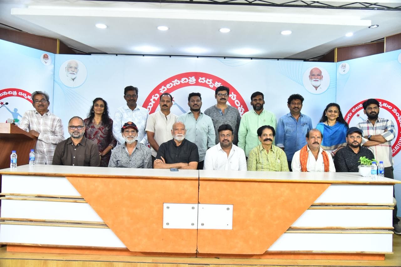 టీఎఫ్‌డీఏ ఆధ్వర్యంలో 10 సినిమాల ప్రణాళిక!