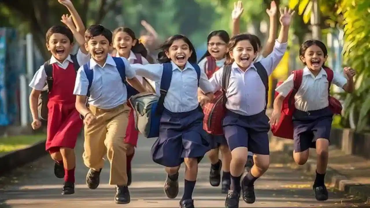 ఏపీలో ఈ నెల నుంచి వేసవి సెలవులు