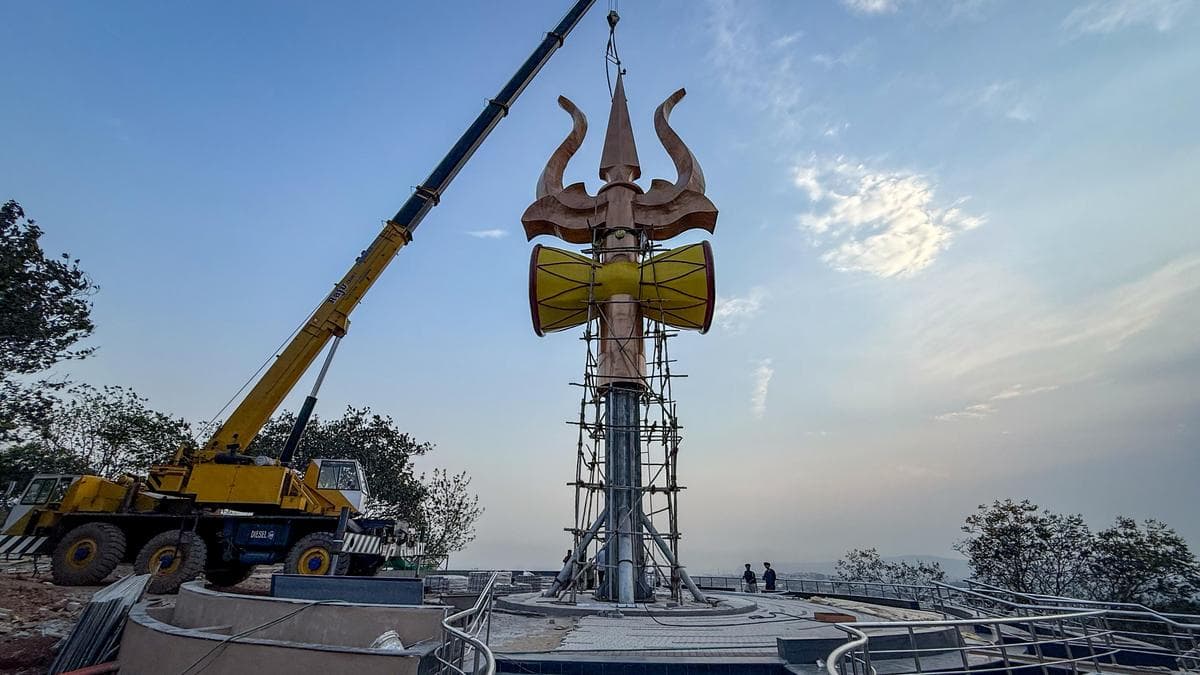 కైలాసగిరిలో త్రిశూల్ ప్రాజెక్ట్ చివరి దశలో