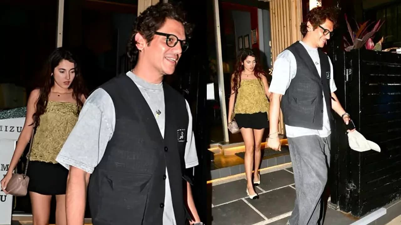 ముంబై  వీధుల్లో విజయ్ – ఆలియా జంట సందడి