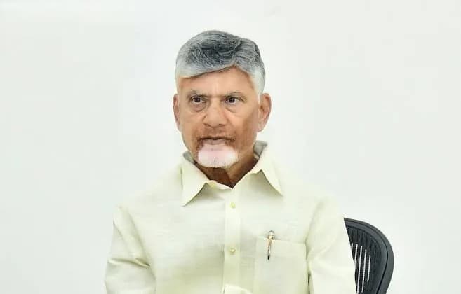 పిఠాపురం ఘటనతో రాజకీయ వేడి 