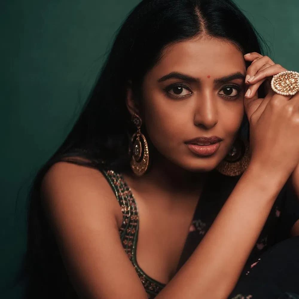 ఇన్‌స్టాగ్రామ్ ఫాలోవర్లు చూసి అవకాశాలు ఇవ్వడం ఏంటి ?: శివాత్మిక