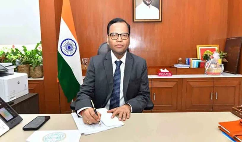 హైదరాబాద్ మెట్రో పూర్తిగా ప్రభుత్వ ఆధీనంలో..