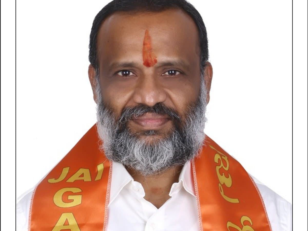 టీటీడీ మాజీ సభ్యుడు కె. శివకుమార్‌కు సిట్ నోటీసులు